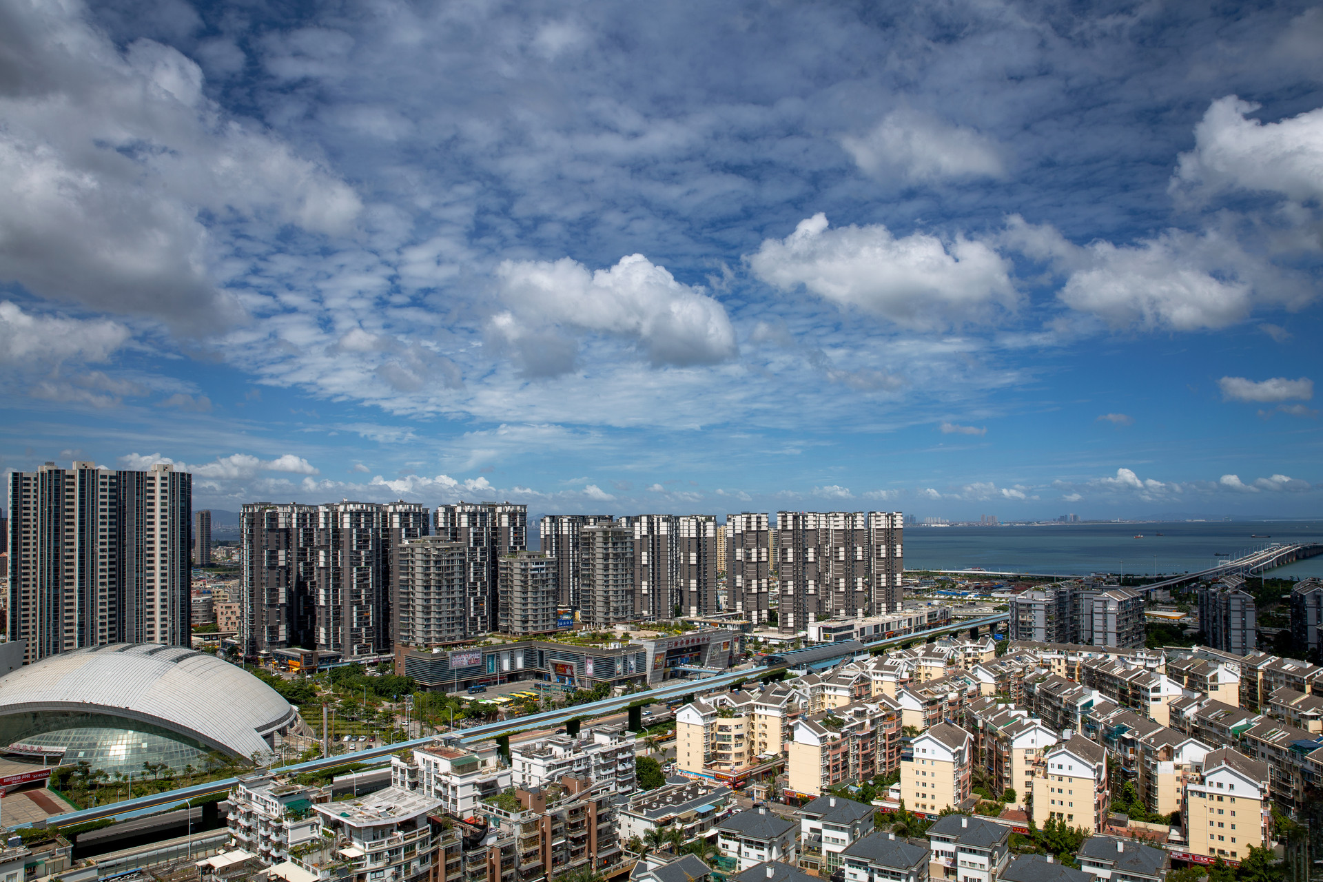 摄图网_501303526_banner_厦门集美的蓝天白云（企业商用）.jpg