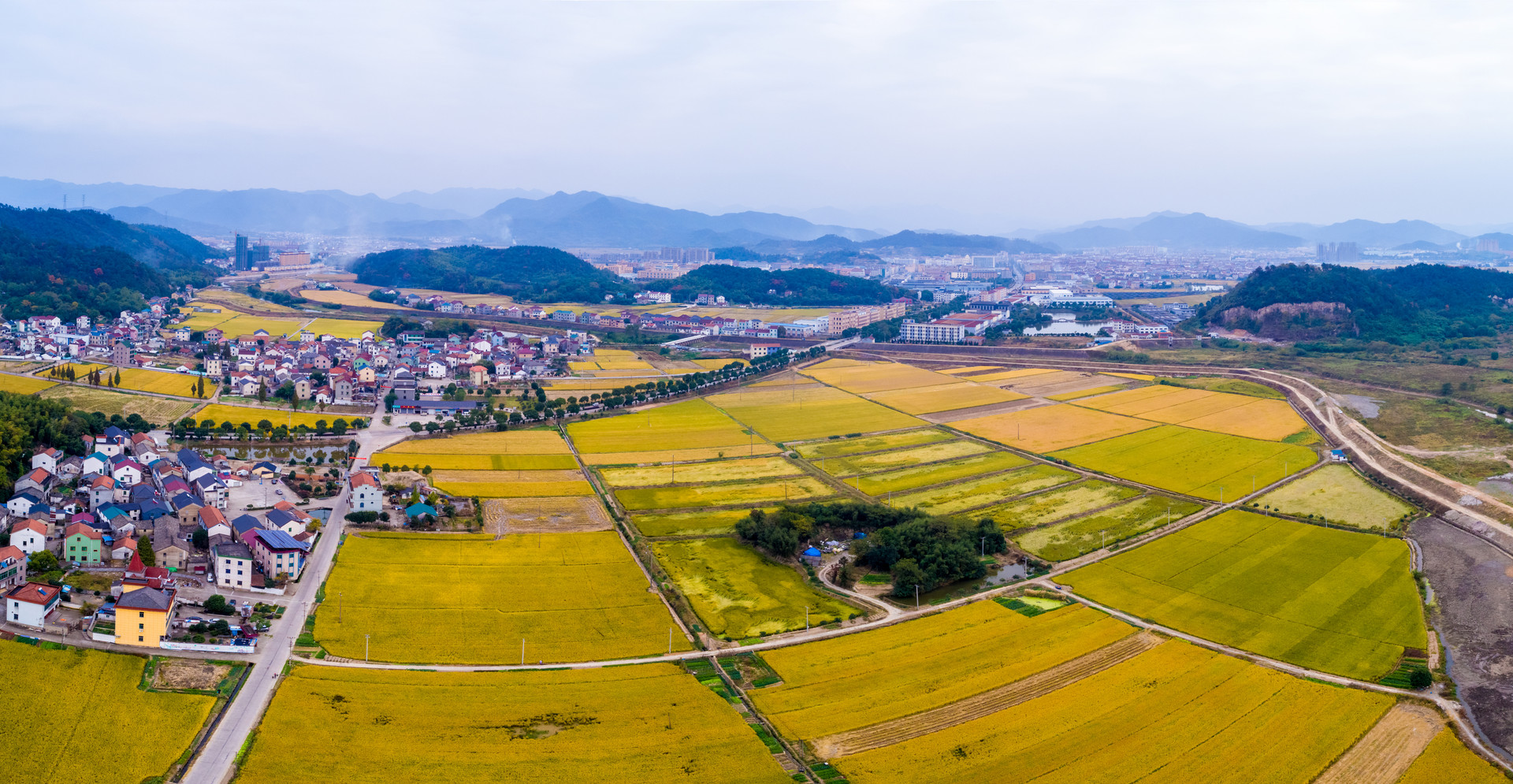 摄图网_500748462_banner_乡村风光（企业商用）.jpg
