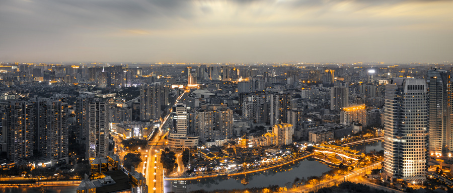 摄图网_501204210_wx_成都夜景（企业商用）.jpg