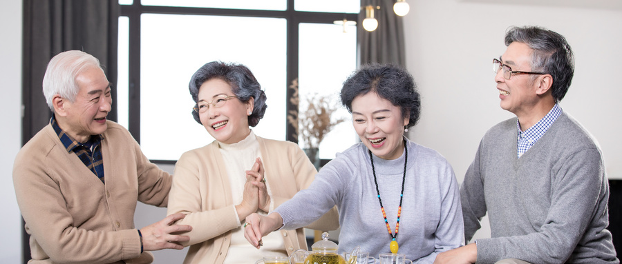 摄图网_501168064_wx_老年朋友欢聚喝茶聊天（企业商用）.jpg