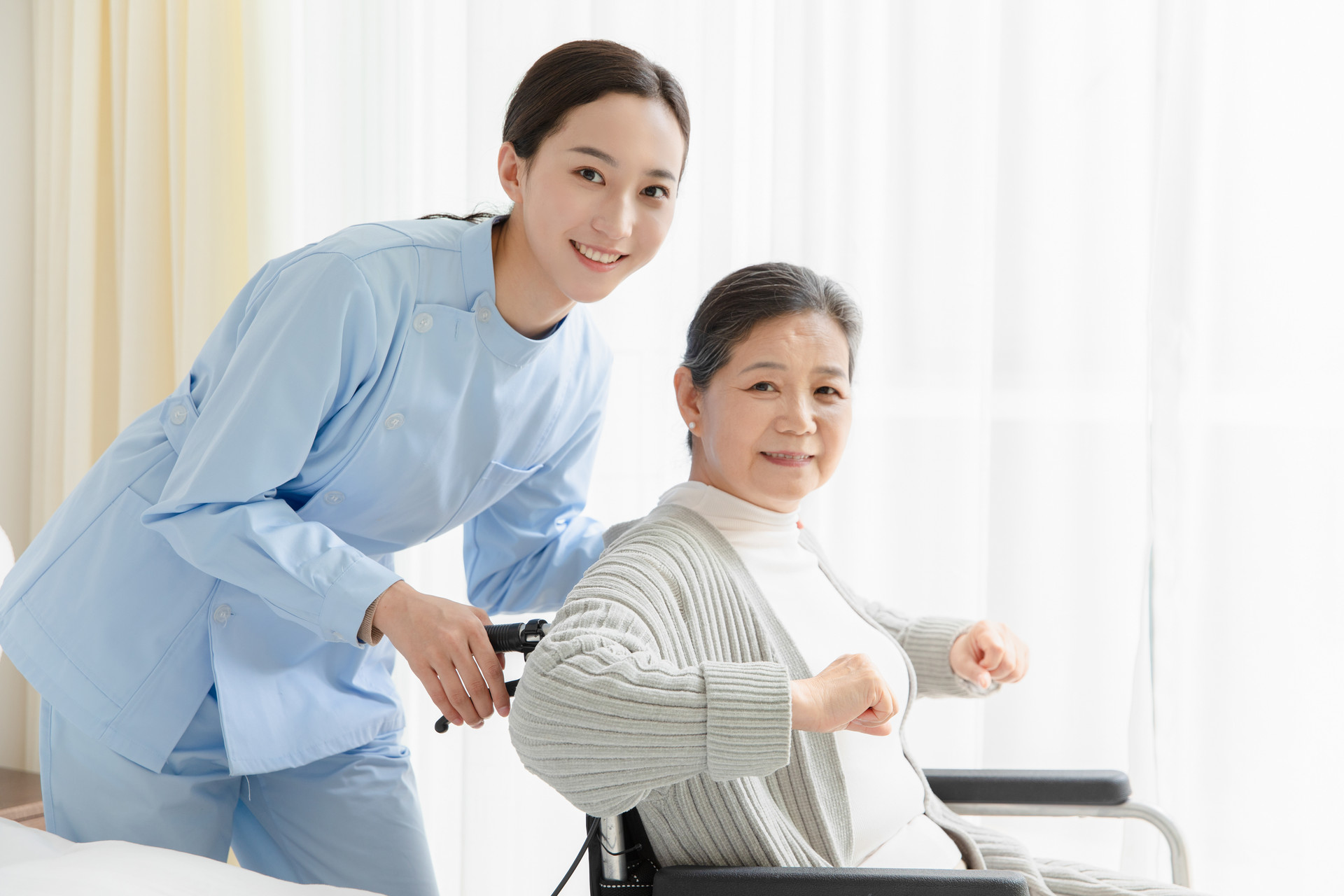 摄图网_501534109_banner_护工关爱老人（企业商用）.jpg